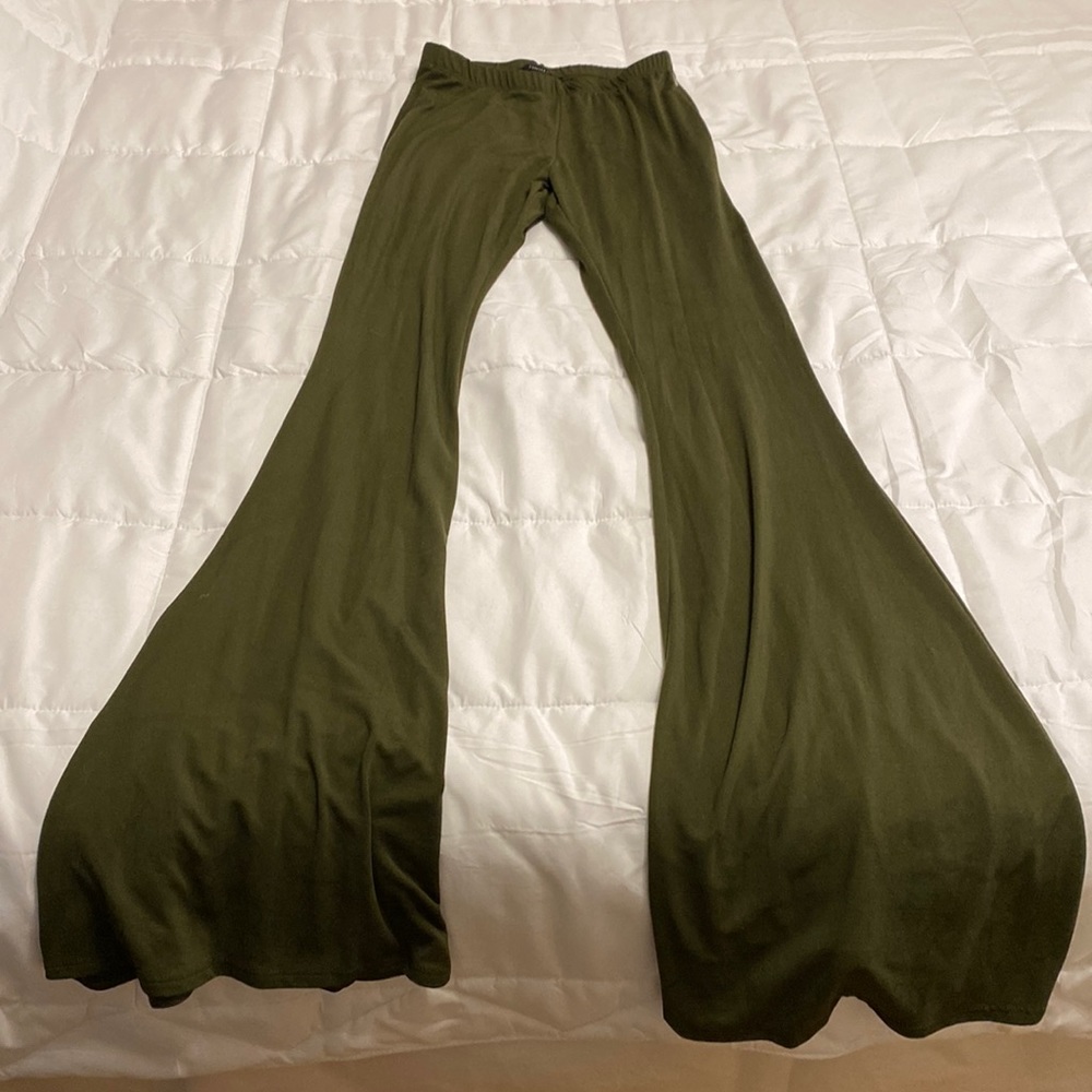 Fashion Nova Women’s Flare Pants